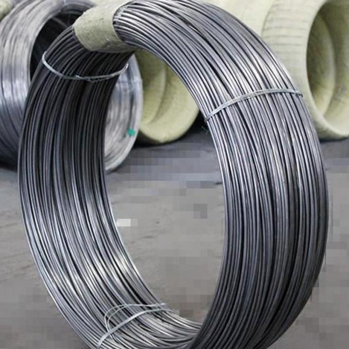 SAE 1006のつや出しの鋼線の棒5.5mmの鉄ワイヤー